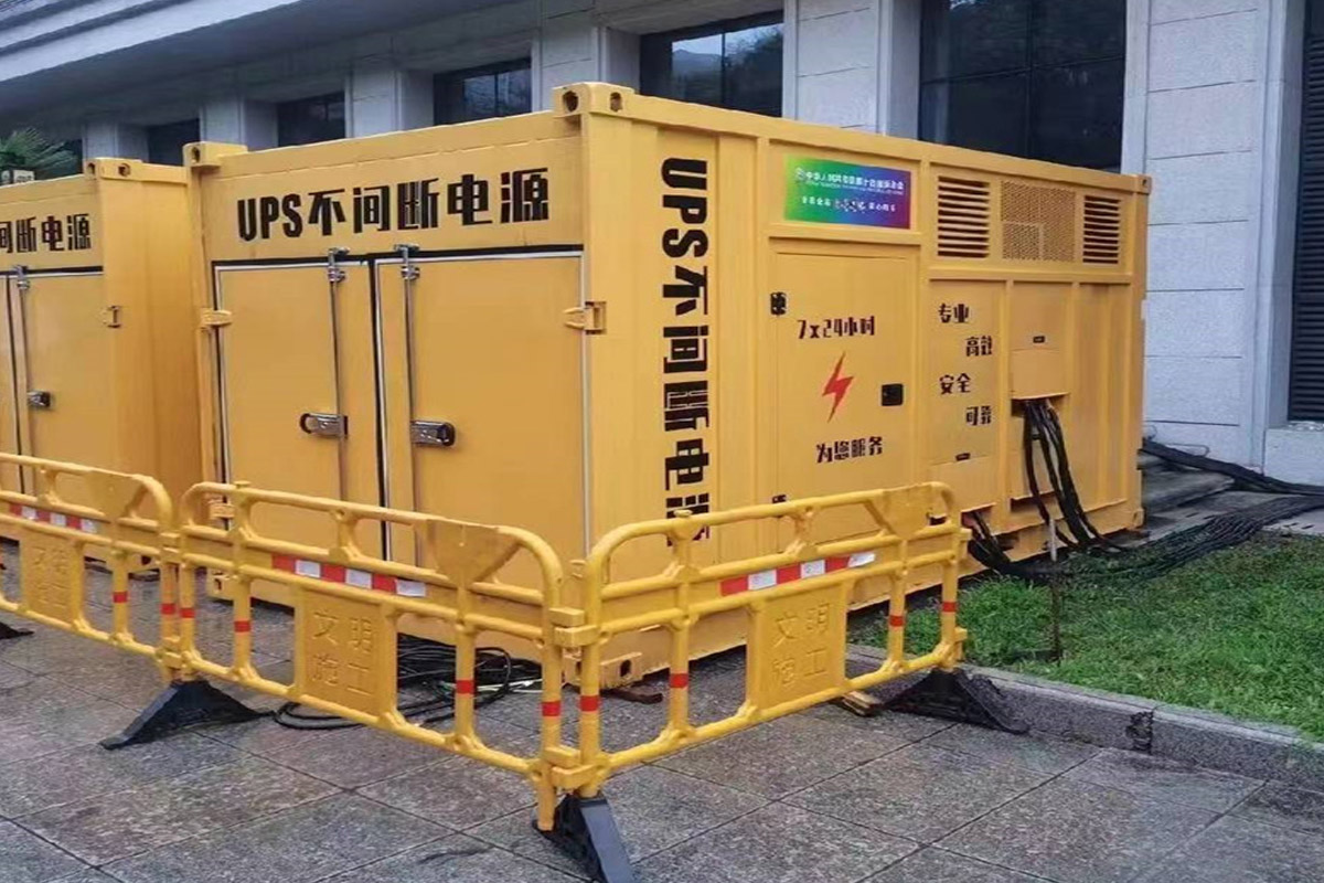 东城街道发电机租赁施工现场